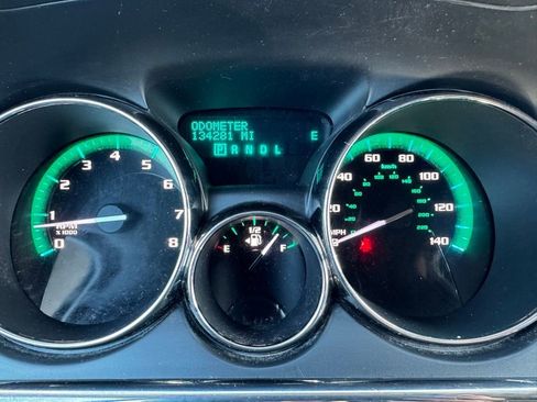 Used 2017 Buick Enclave Premium image 32