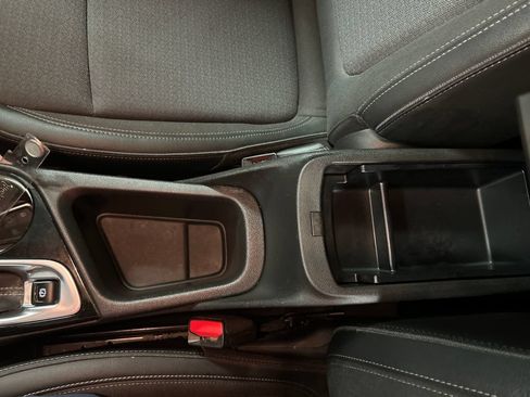 Used 2021 Buick Encore GX Select FWD image 21