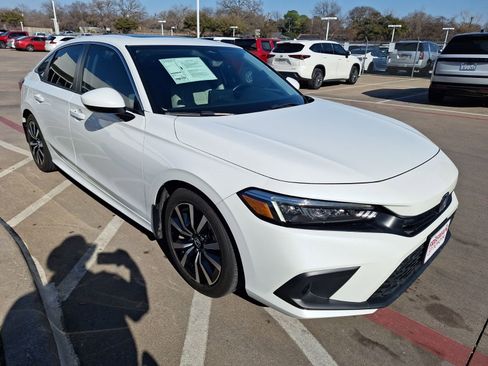 Used 2024 Honda Civic EX image 27