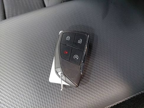 Used 2026 Chevrolet Equinox LT AWD/4WD image 6