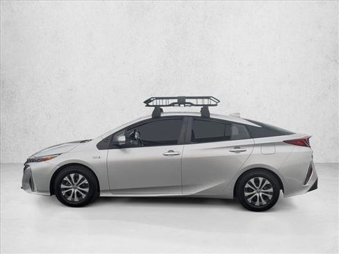 Used 2021 Toyota Prius Prime LE image 9