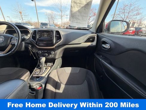 Used 2016 Jeep Cherokee Latitude image 18