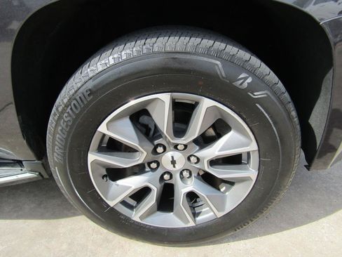 Used 2017 GMC Yukon Denali AWD/4WD image 7