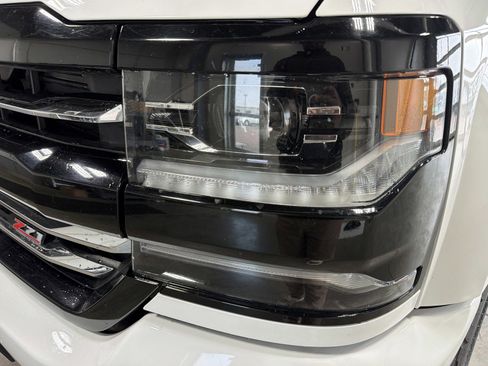 Used 2017 Chevrolet Silverado 1500 LTZ Z71 w/ Redline Edition image 10