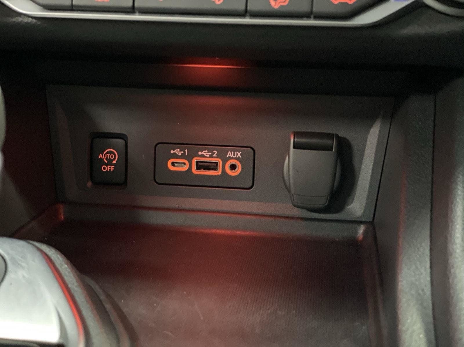 Used 2025 Nissan Sentra SV w/ All-Weather Package FWD image 33