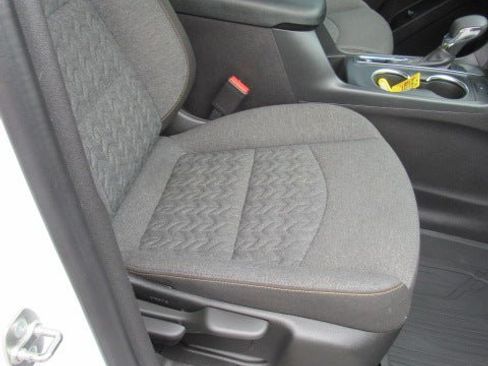 Used 2024 Chevrolet Equinox LT FWD image 13
