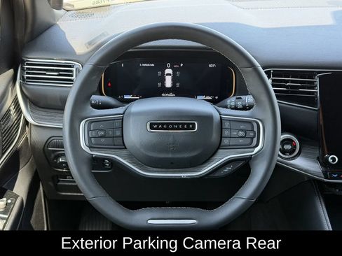 Used 2024 Jeep Wagoneer Series II w/ Flexible Seating Group AWD/4WD image 14