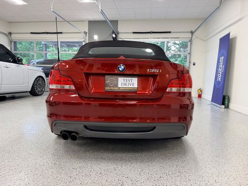 Used 2012 BMW 135i Convertible RWD image 7