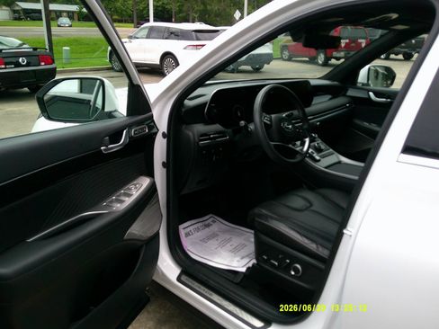Used 2025 Hyundai Palisade Calligraphy AWD/4WD image 8