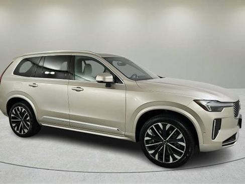 New 2026 Volvo XC90 T8 Plus w/ Protection Package Premier AWD/4WD image 2