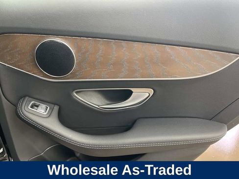 Used 2018 Mercedes-Benz C 350e Sedan image 23