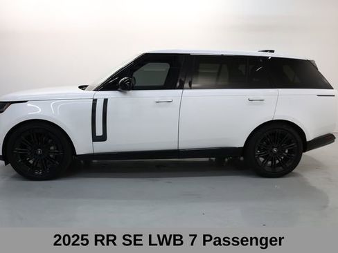 Used 2025 Land Rover Range Rover Long Wheelbase SE AWD/4WD image 4