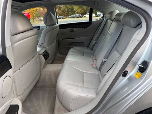Used 2011 Lexus LS 460 AWD image 24