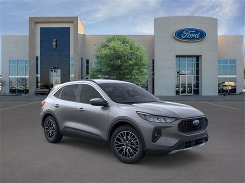 New 2025 Ford Escape SE image 7