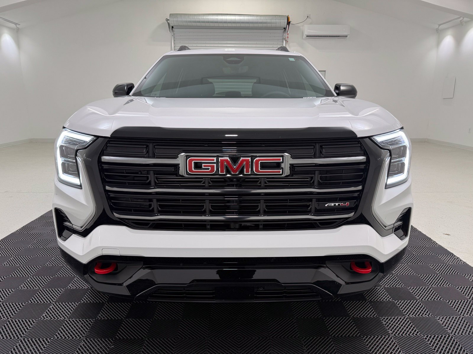 Used 2026 GMC Terrain AT4 w/ Technology Package II AWD/4WD image 2