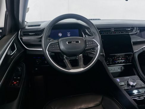 Used 2022 Jeep Grand Cherokee Limited 4xe image 17