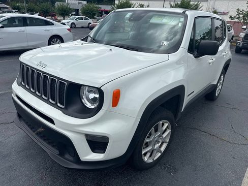 Used 2023 Jeep Renegade Latitude AWD/4WD image 1
