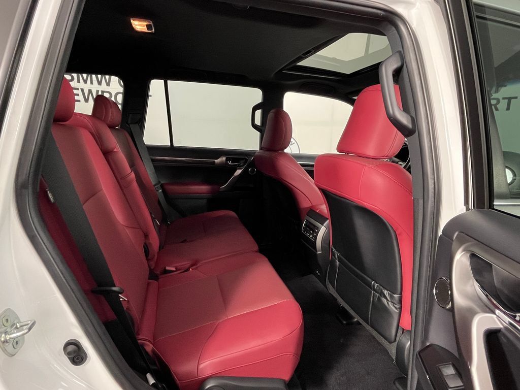 Used 2023 Lexus GX 460 Premium w/ Premium Plus Package AWD/4WD image 26