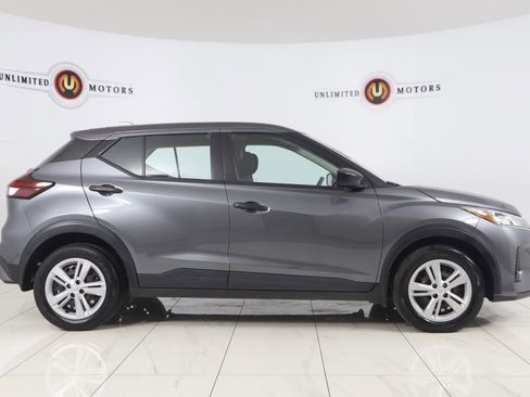 Used 2024 Nissan Kicks S FWD image 2