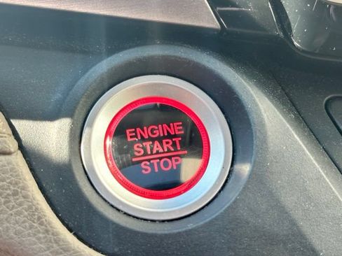Used 2019 Honda Odyssey EX-L image 12
