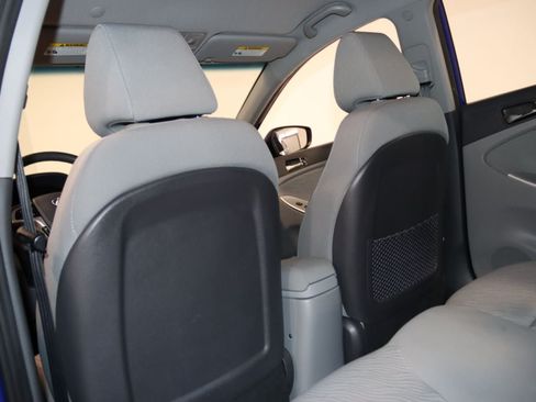 Used 2013 Hyundai Accent GLS w/ Premium Pkg FWD image 56