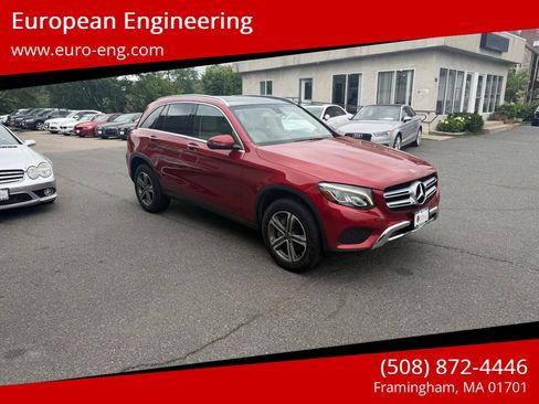 Used 2019 Mercedes-Benz GLC 300 4MATIC image 1