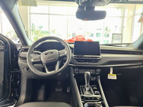 New 2026 Jeep Compass Limited image 24