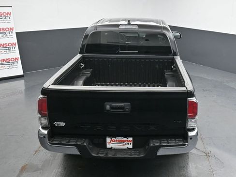 Used 2022 Toyota Tacoma Limited w/ Nightshade Package image 27