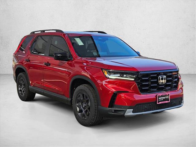 Used 2025 Honda Pilot TrailSport image 7
