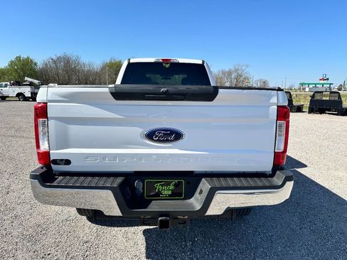 Used 2019 Ford F250 XLT w/ XLT Value Package image 8