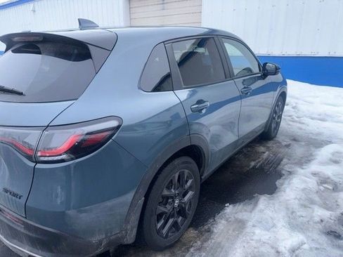Used 2024 Honda HR-V Sport image 3