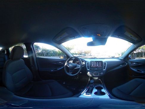 Used 2024 Chevrolet Malibu LT image 42