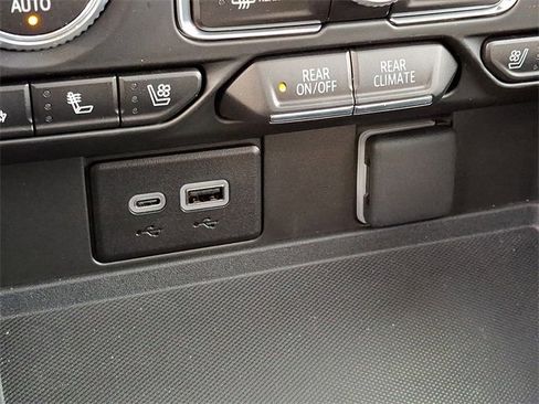 Certified 2024 GMC Yukon AT4 w/ Technology Package image 27