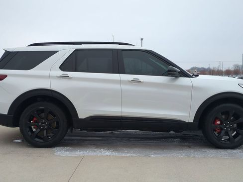 Certified 2023 Ford Explorer ST w/ Equipment Group 401A image 8