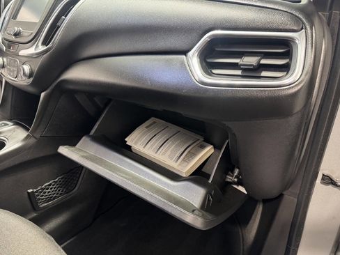 Used 2018 Chevrolet Equinox LT image 21