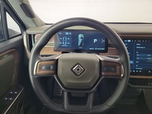 Used 2024 Rivian R1S Adventure AWD/4WD image 28