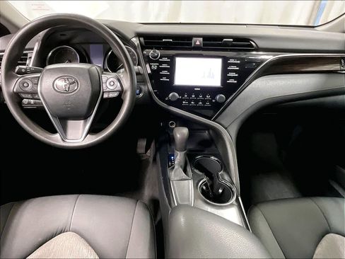 Certified 2020 Toyota Camry LE w/ Convenience Package image 21