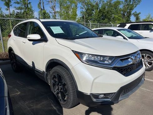 Used 2017 Honda CR-V Touring image 3