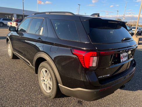 New 2026 Ford Explorer Active image 28