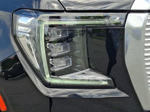 Used 2023 GMC Yukon Denali w/ Max Trailering Package AWD/4WD image 9