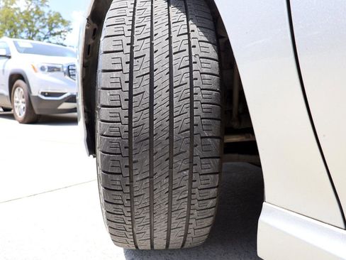 Used 2018 Toyota Camry SE w/ Convenience Package image 25