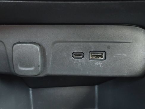 Used 2025 Chevrolet Trax LT w/ Driver Confidence Package FWD image 25
