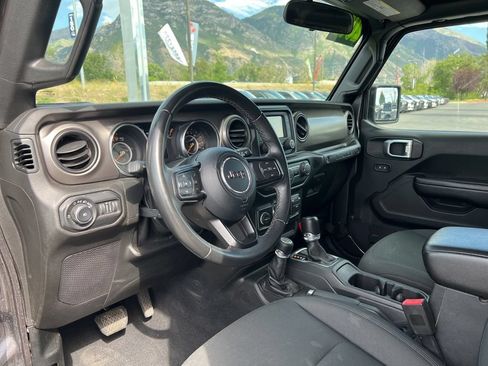 Used 2019 Jeep Wrangler Unlimited Sport S AWD/4WD image 26