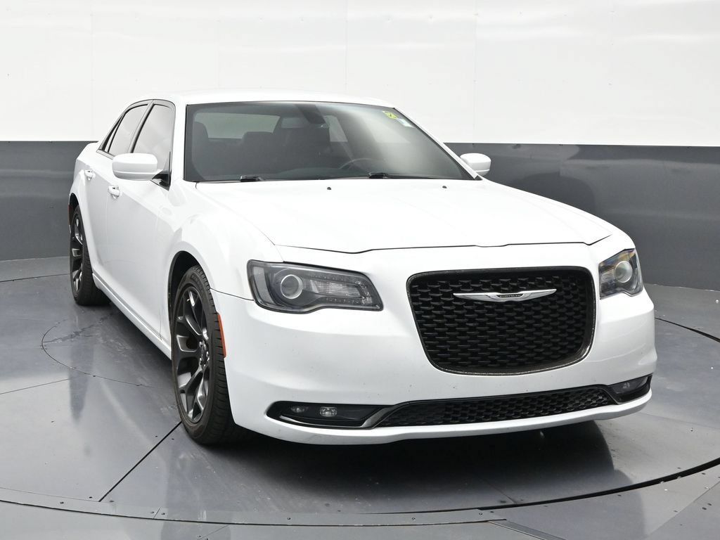 Used 2020 Chrysler 300 S RWD image 7