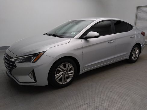 Used 2020 Hyundai Elantra SEL FWD image 2