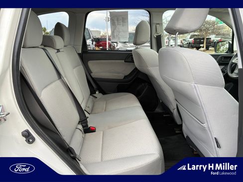 Used 2014 Subaru Forester 2.5i Premium image 18