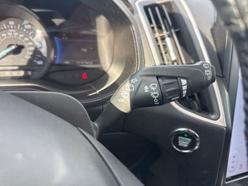 Used 2024 Ford Edge SEL w/ Convenience Package image 28