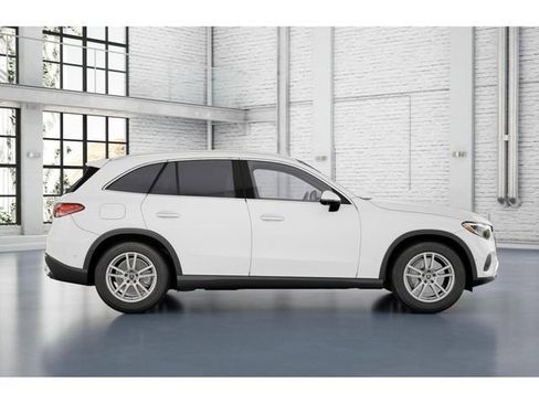 Used 2026 Mercedes-Benz GLC 300 4MATIC image 16