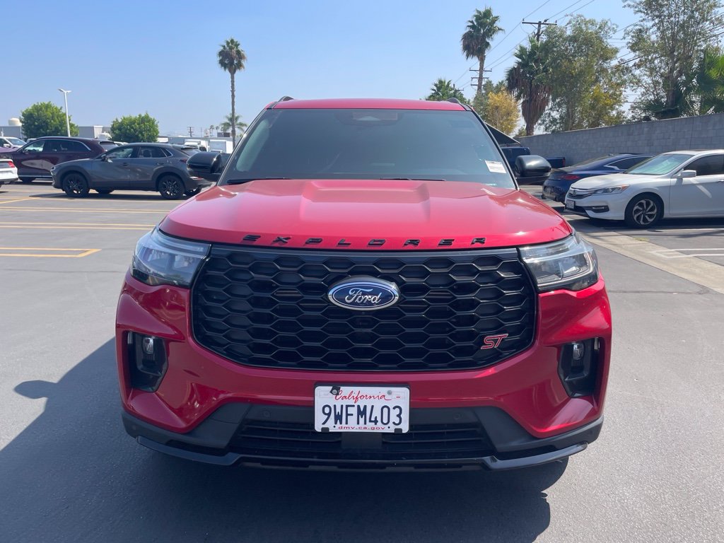 Used 2025 Ford Explorer ST w/ Sun And Sound Package AWD/4WD image 6