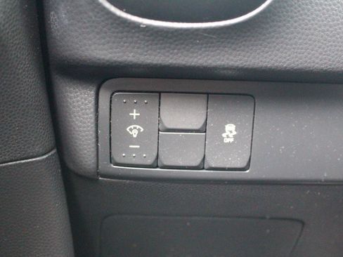 Used 2018 Kia Soul image 26